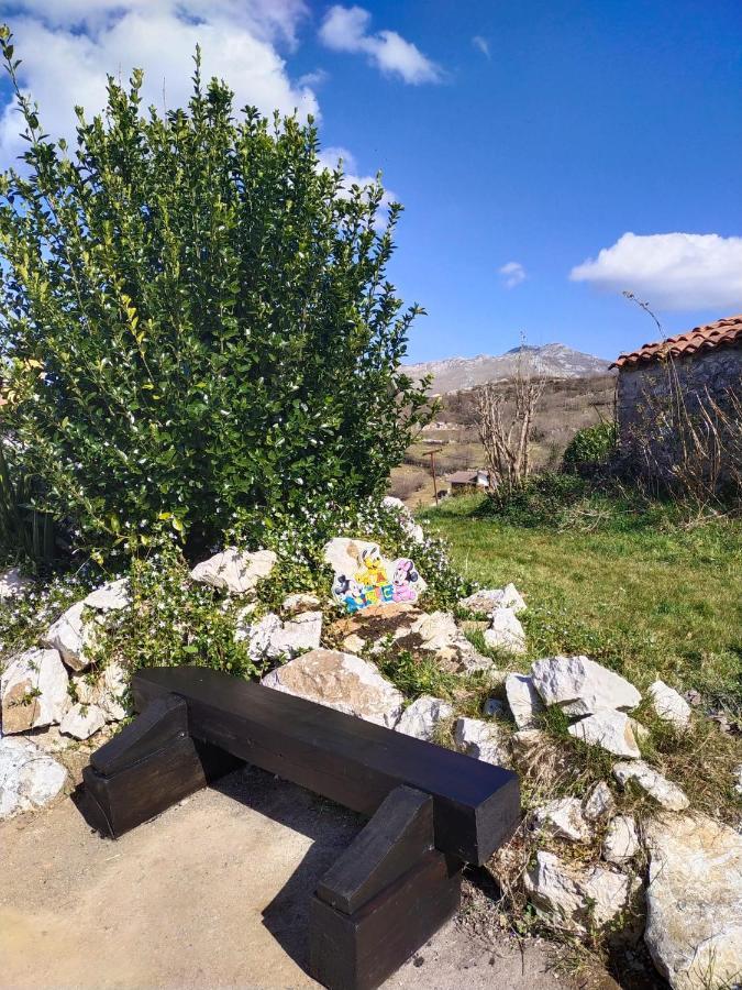 Casa Rural La Yaya Ortiguero ภายนอก รูปภาพ