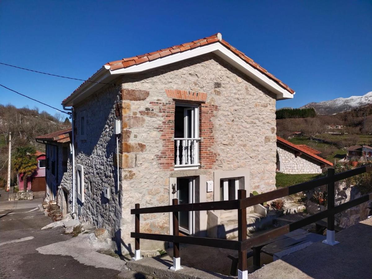 Casa Rural La Yaya Ortiguero ภายนอก รูปภาพ