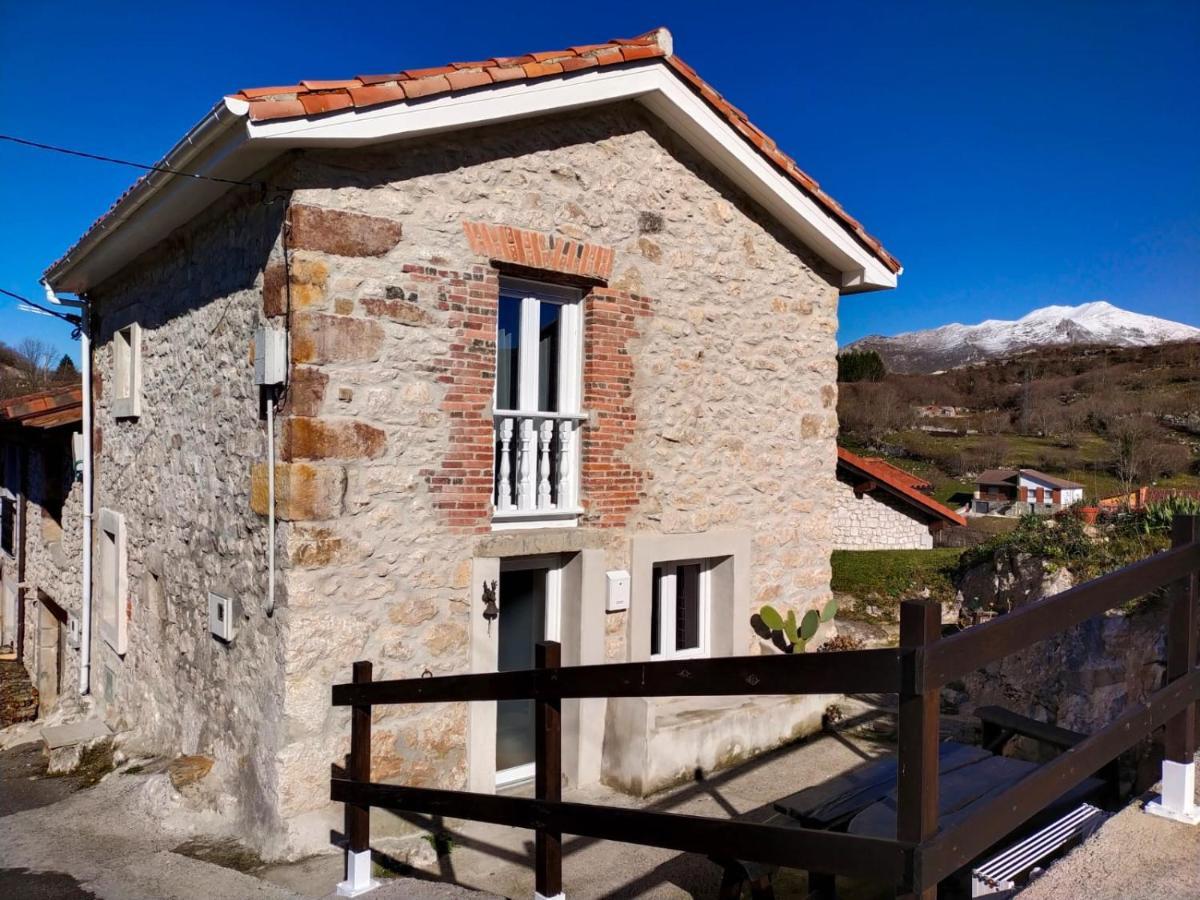 Casa Rural La Yaya Ortiguero ภายนอก รูปภาพ