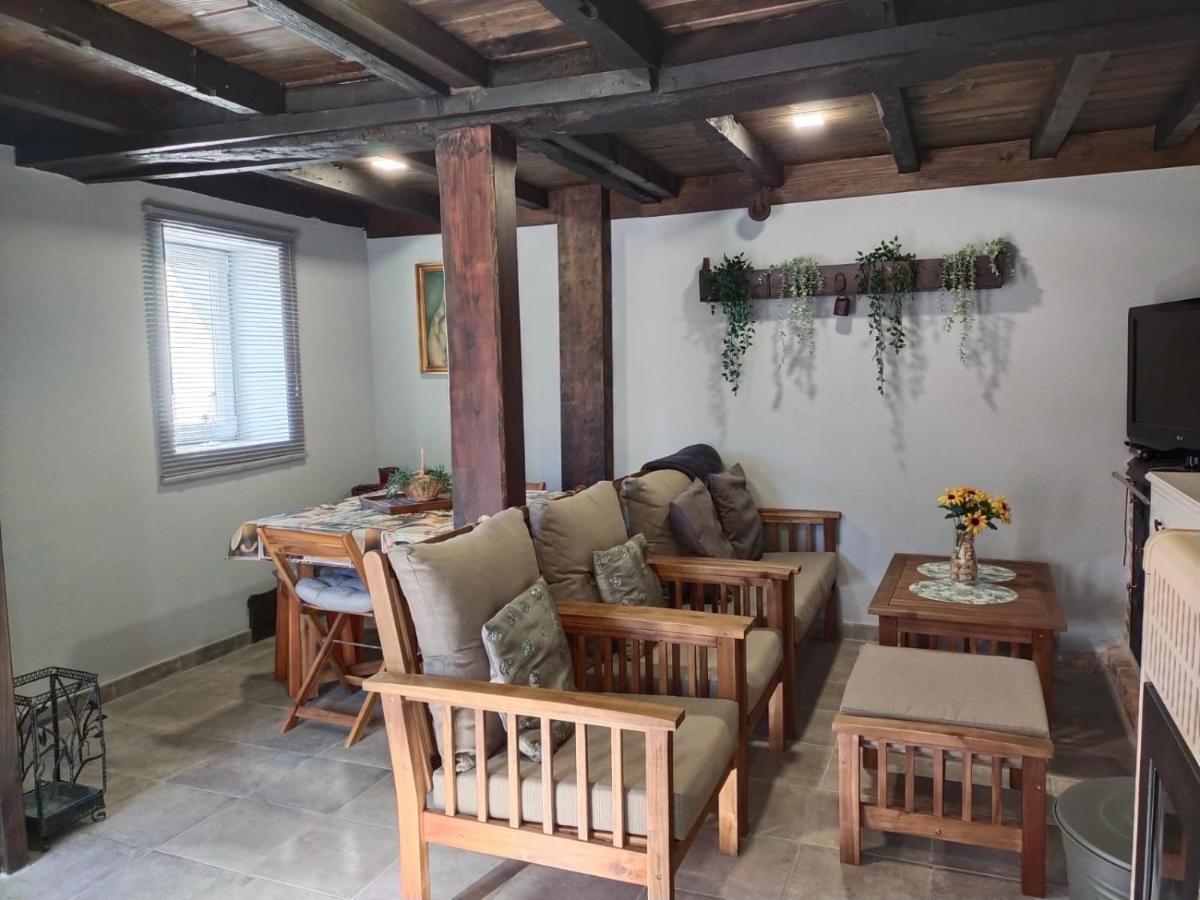 Casa Rural La Yaya Ortiguero ภายนอก รูปภาพ